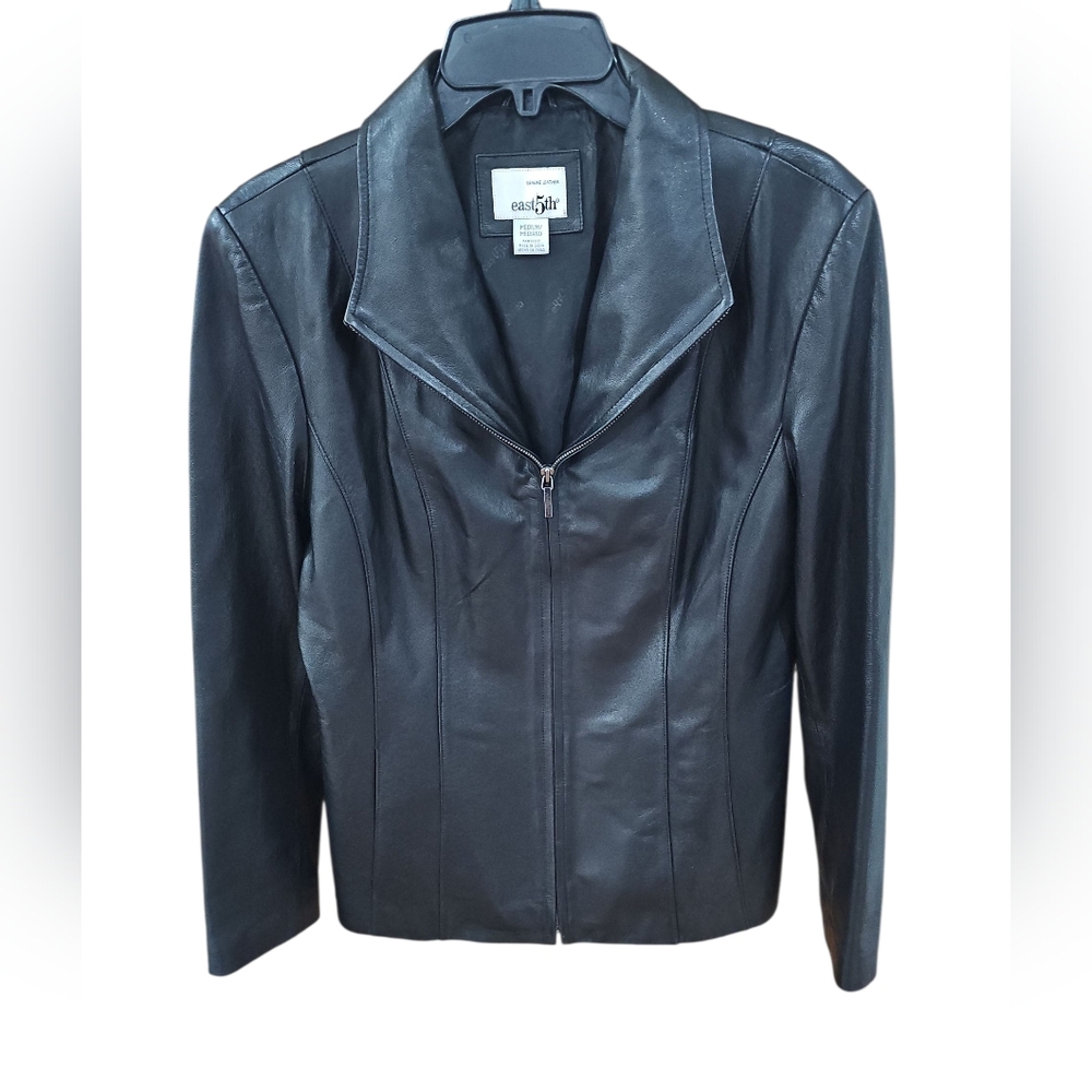 East 5th Women’s Leather Scuba Jacket EUC. Sz M